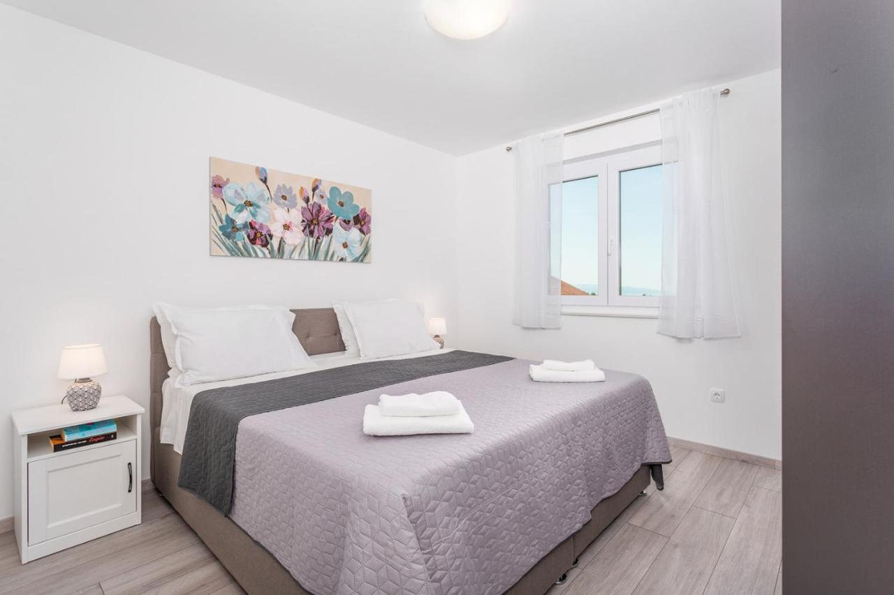 רייקה Kvarner Bay - Apartments 2 & 4 מראה חיצוני תמונה