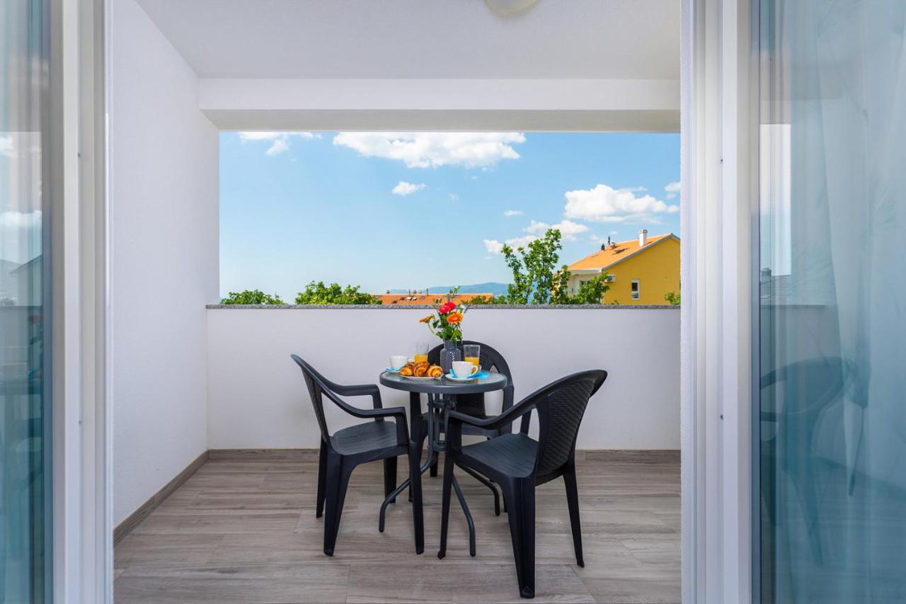 רייקה Kvarner Bay - Apartments 2 & 4 מראה חיצוני תמונה