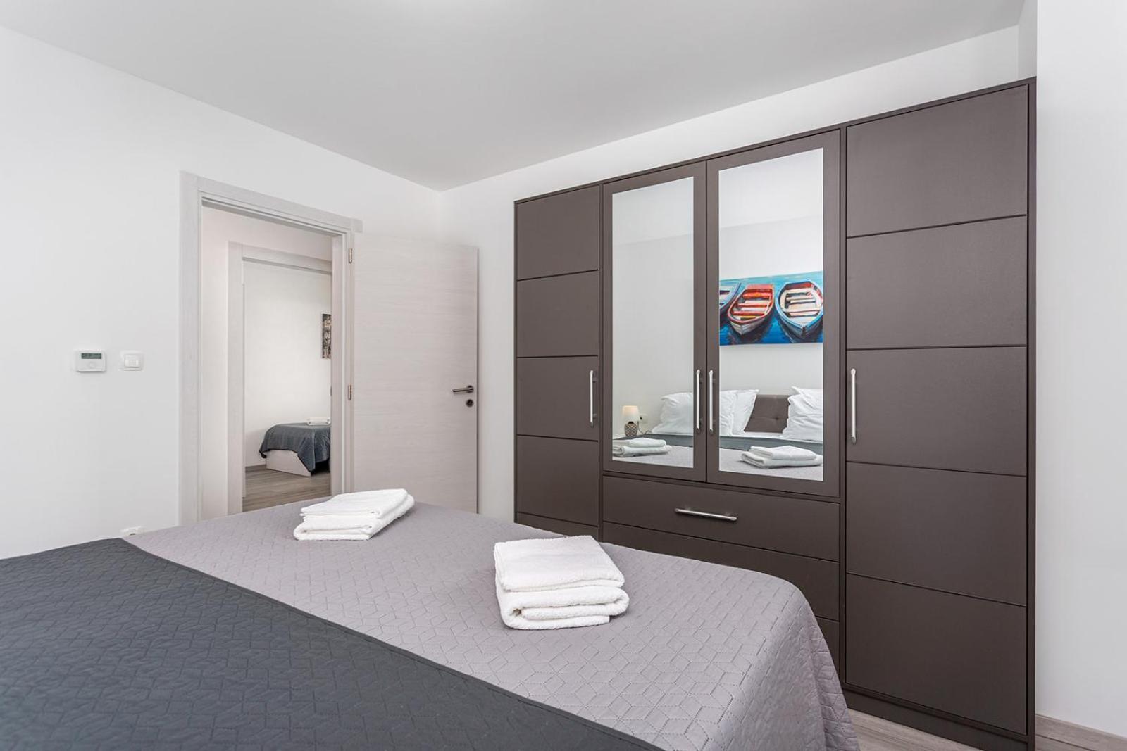 רייקה Kvarner Bay - Apartments 2 & 4 מראה חיצוני תמונה