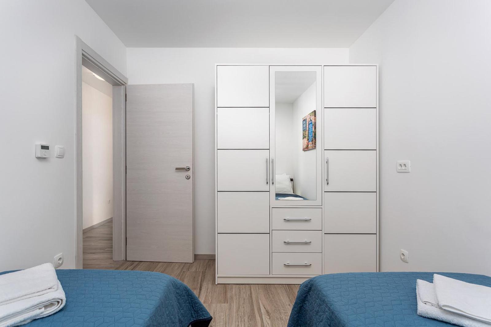 רייקה Kvarner Bay - Apartments 2 & 4 מראה חיצוני תמונה